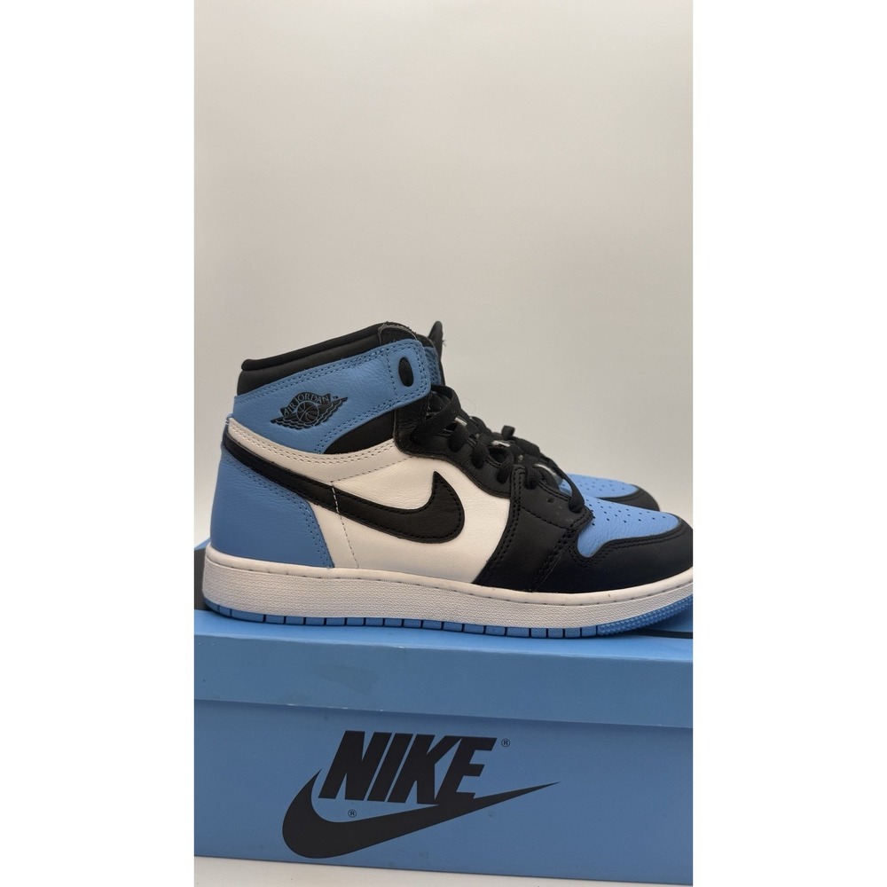 Nike Air Jordan Retro I 1 High OG GS UNC Toe Blu Grade School Size 7y FD1437-400